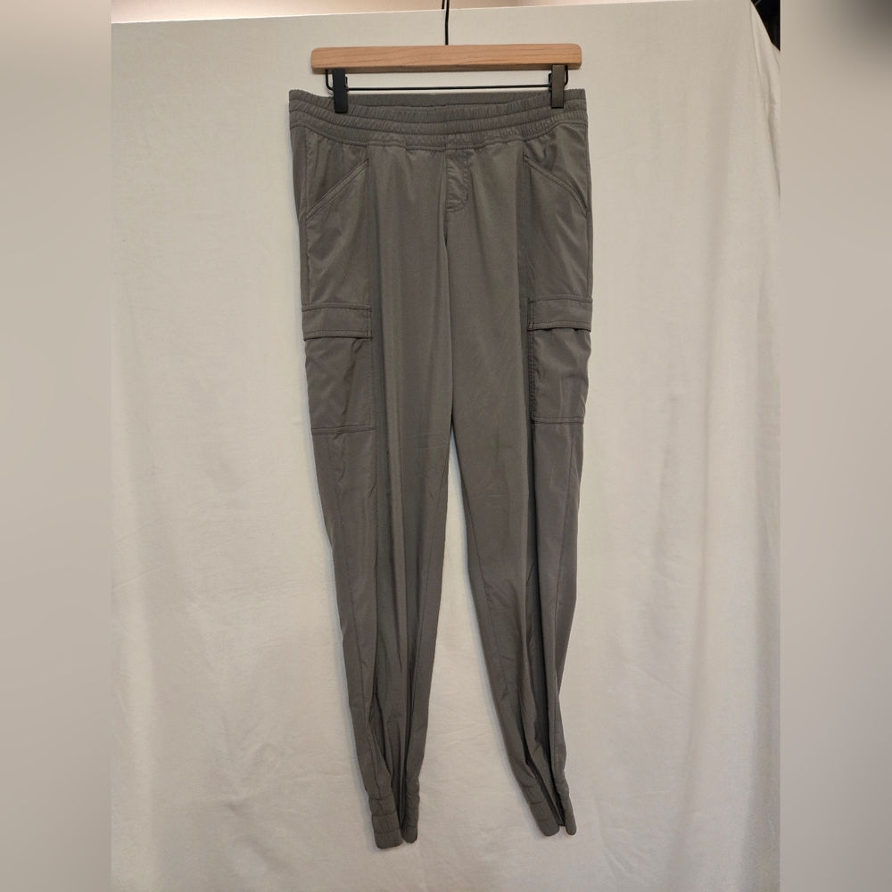 The North Face, Army Green/Gray Super Light Cargo Joggers, Size 8